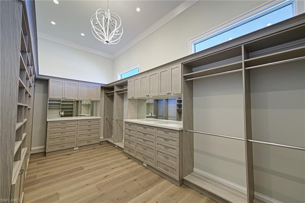 BAREFOOT BEACH - Residential