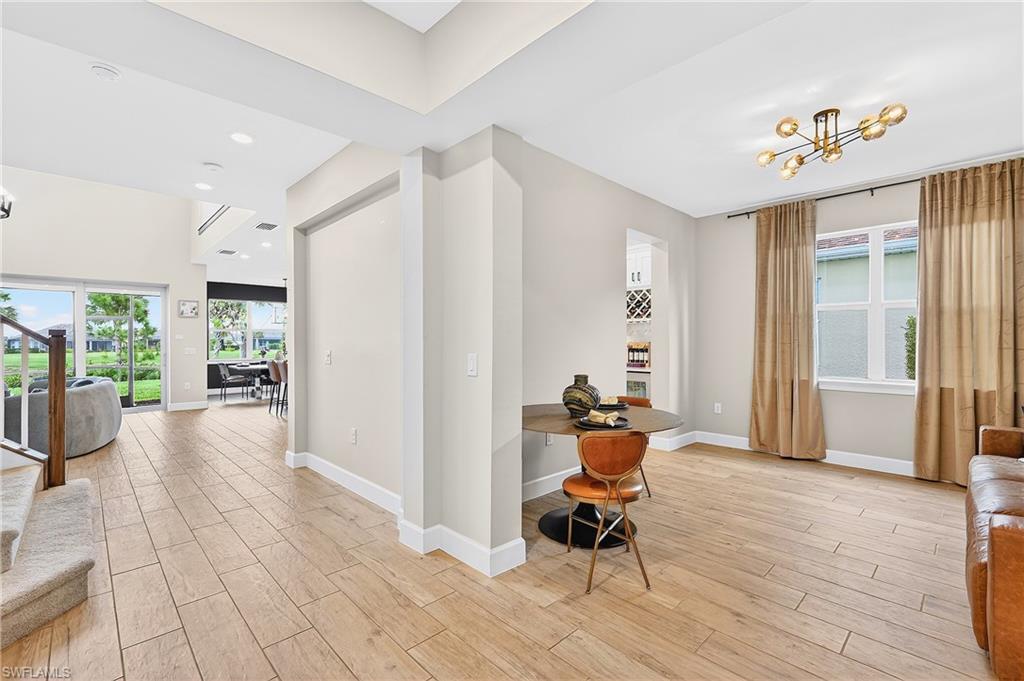 NORTHRIDGE - Residential