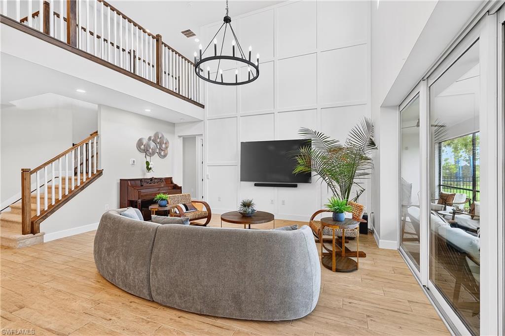 NORTHRIDGE - Residential