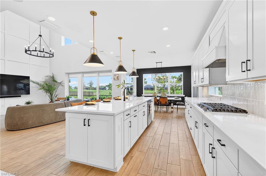 NORTHRIDGE - Residential