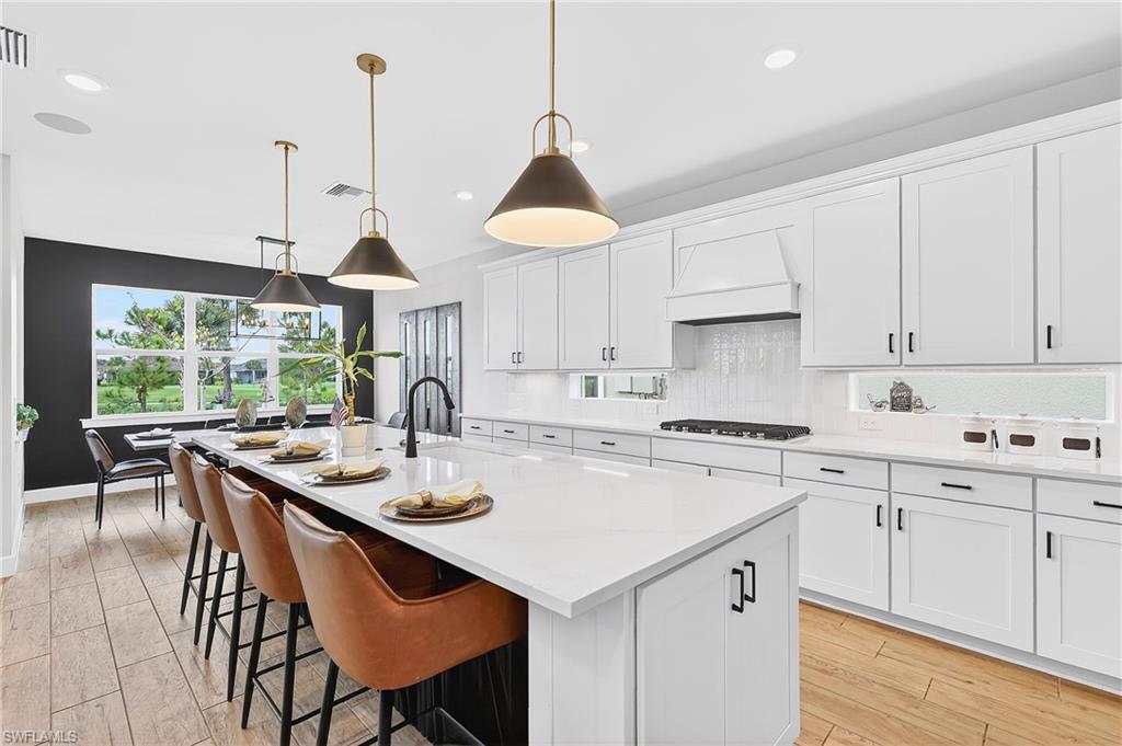 NORTHRIDGE - Residential