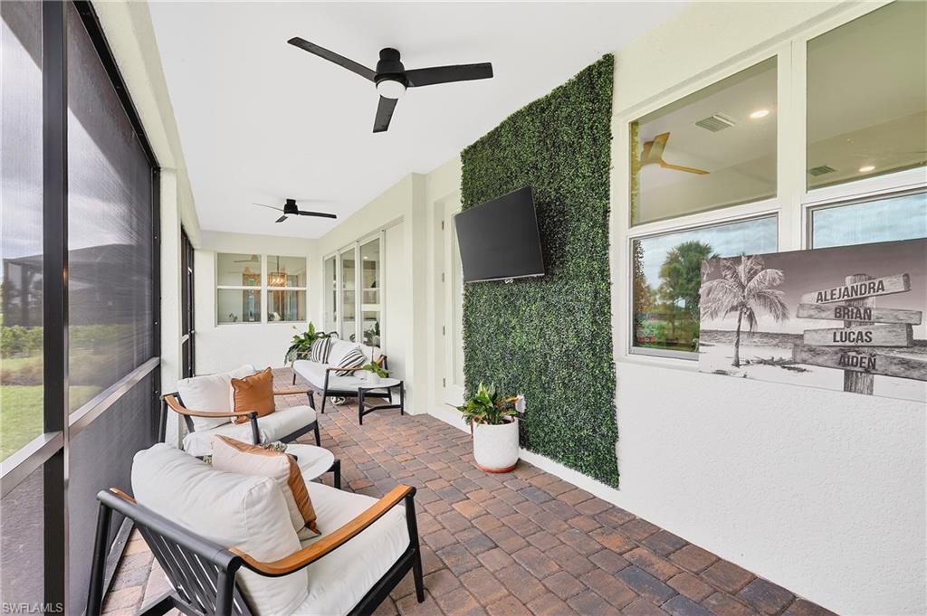 NORTHRIDGE - Residential