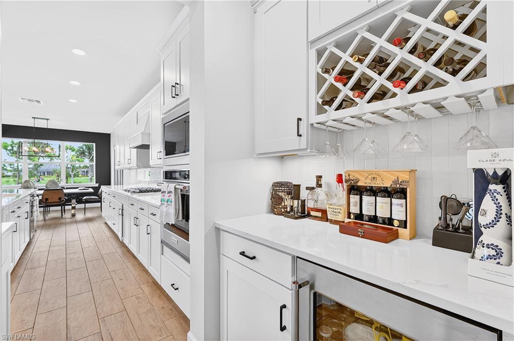 NORTHRIDGE - Residential