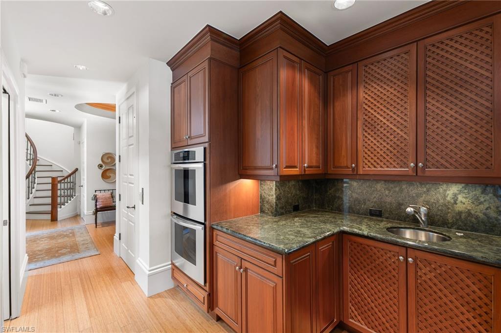 ESTATES AT GREY OAKS - Residential