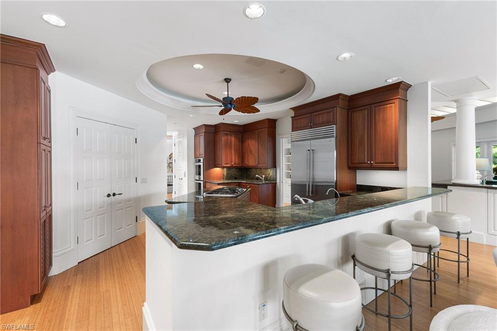 ESTATES AT GREY OAKS - Residential