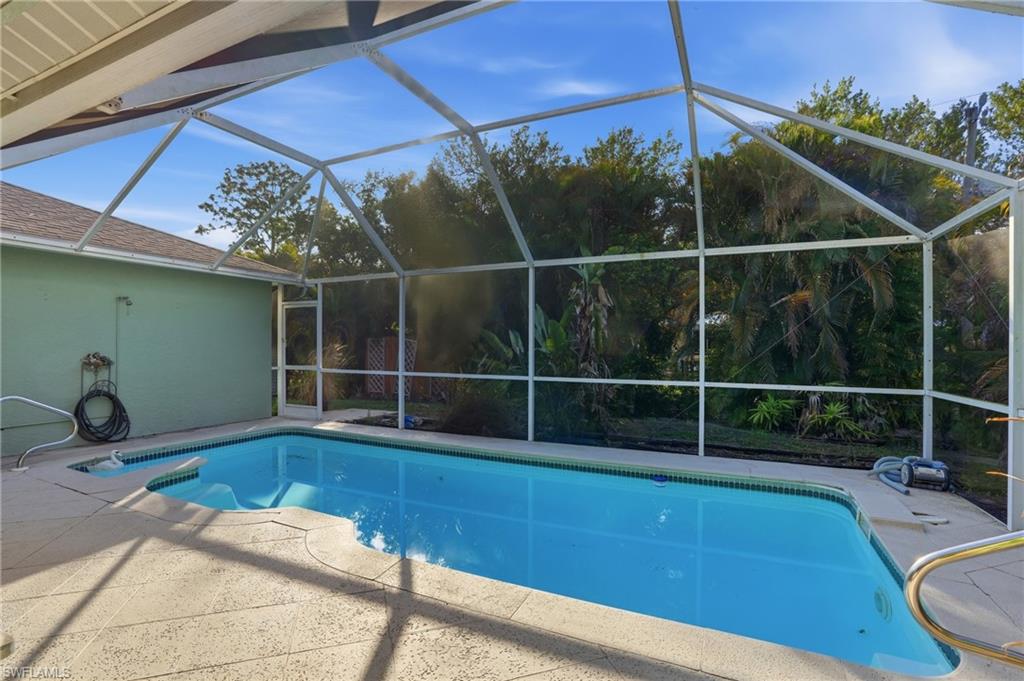 SAN CARLOS PARK - Residential