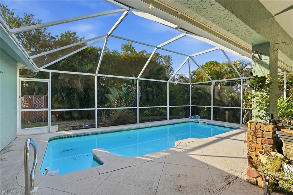 SAN CARLOS PARK - Residential