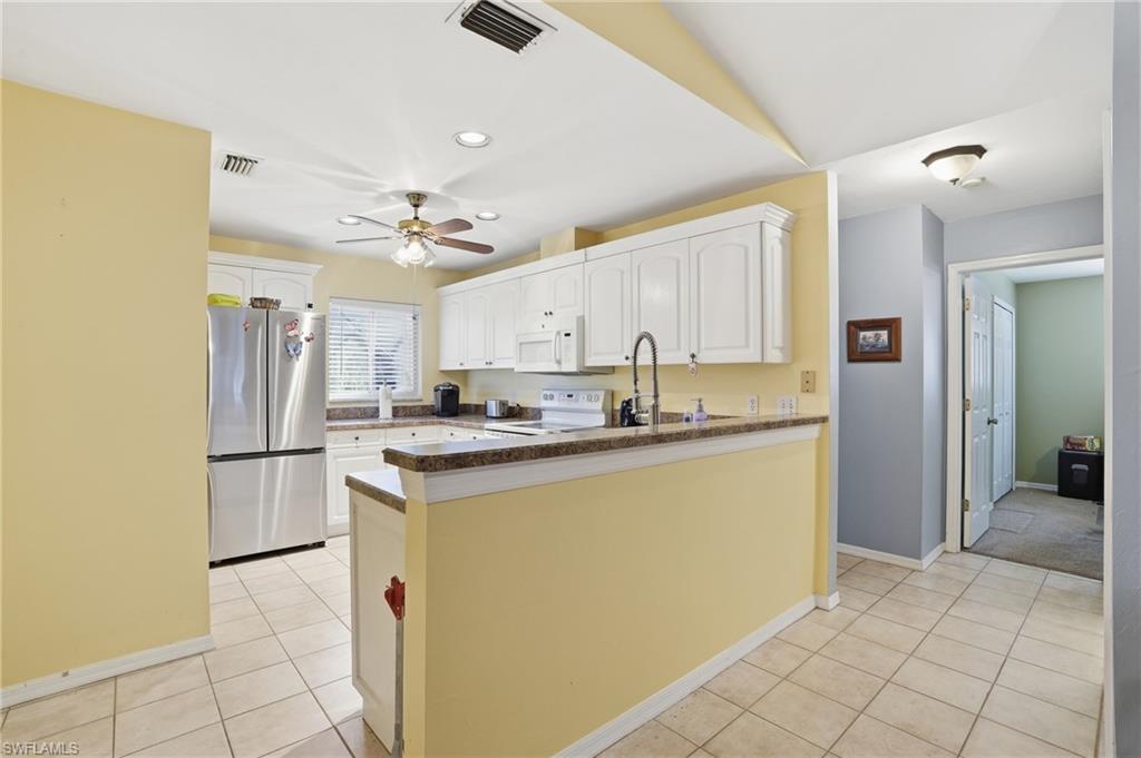 SAN CARLOS PARK - Residential