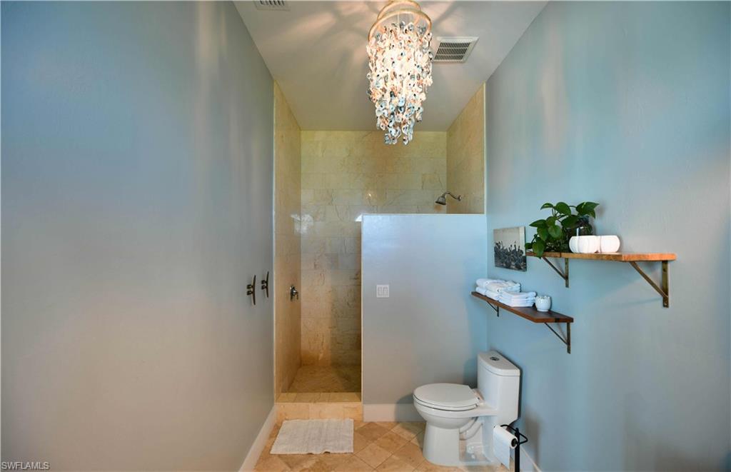 JOSE'S HIDEAWAY - Residential