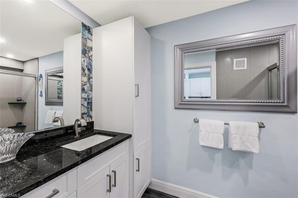 COVE INN - Residential