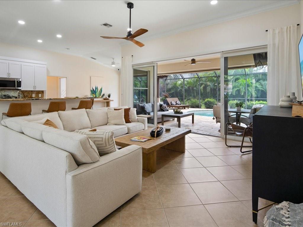 INDIGO LAKES - Residential