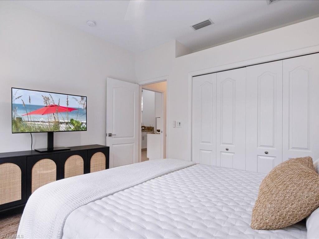 INDIGO LAKES - Residential