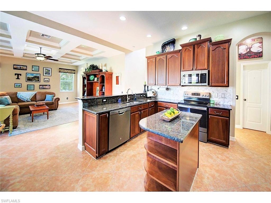 PROMENADE EAST - Residential