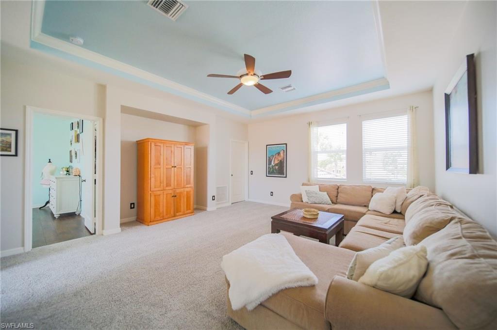 PROMENADE EAST - Residential