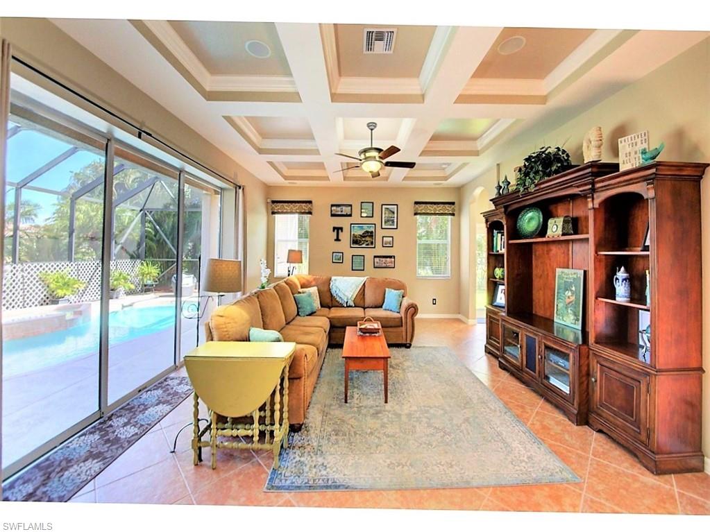 PROMENADE EAST - Residential