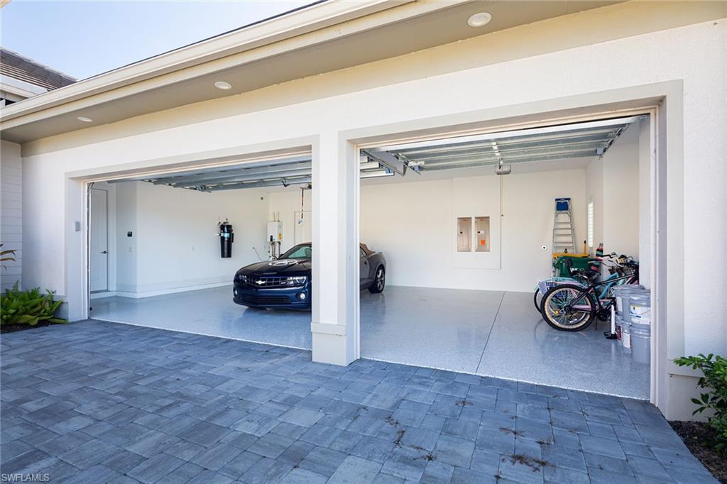 CRANE POINT - Residential