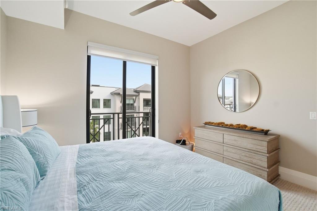 NAPLES SQUARE - Residential