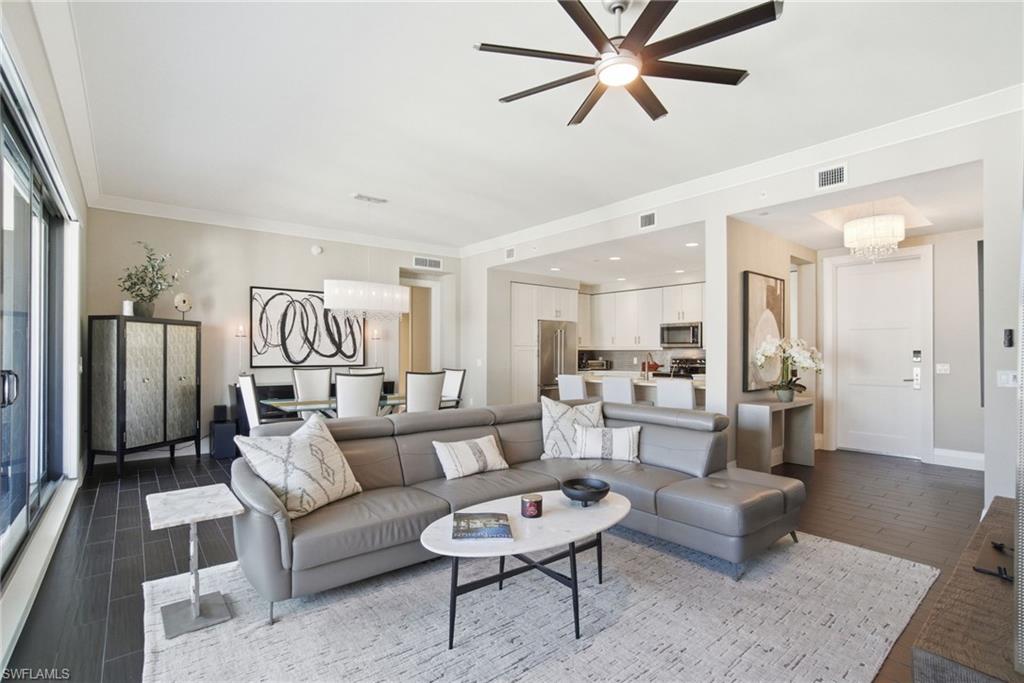 NAPLES SQUARE - Residential