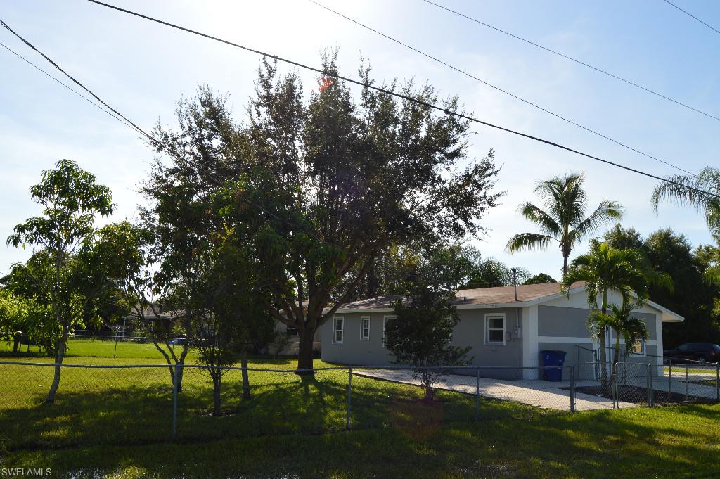 FORT MYERS SHORES - Residential