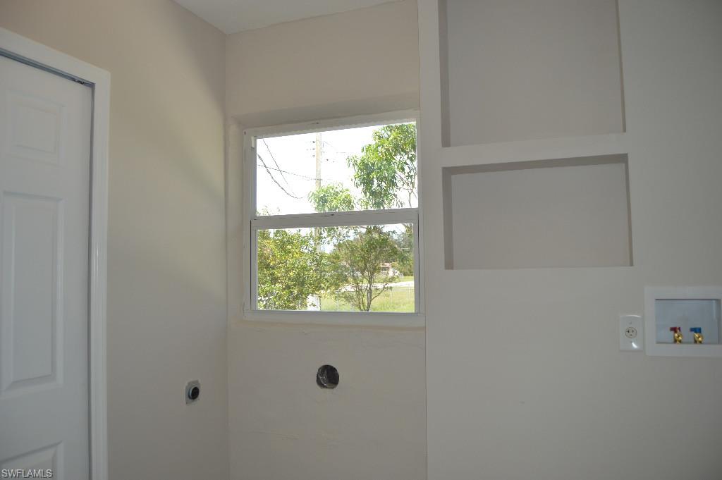 FORT MYERS SHORES - Residential