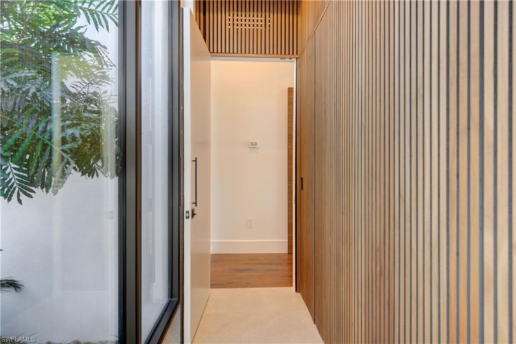 BAY COLONY SHORES - Residential