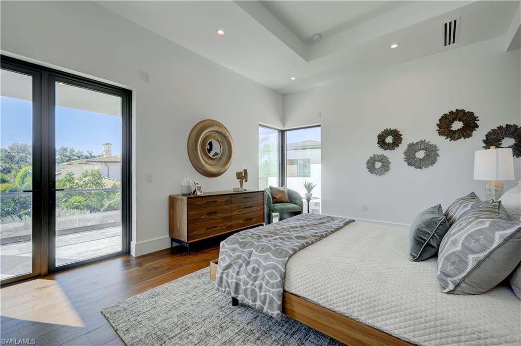 BAY COLONY SHORES - Residential