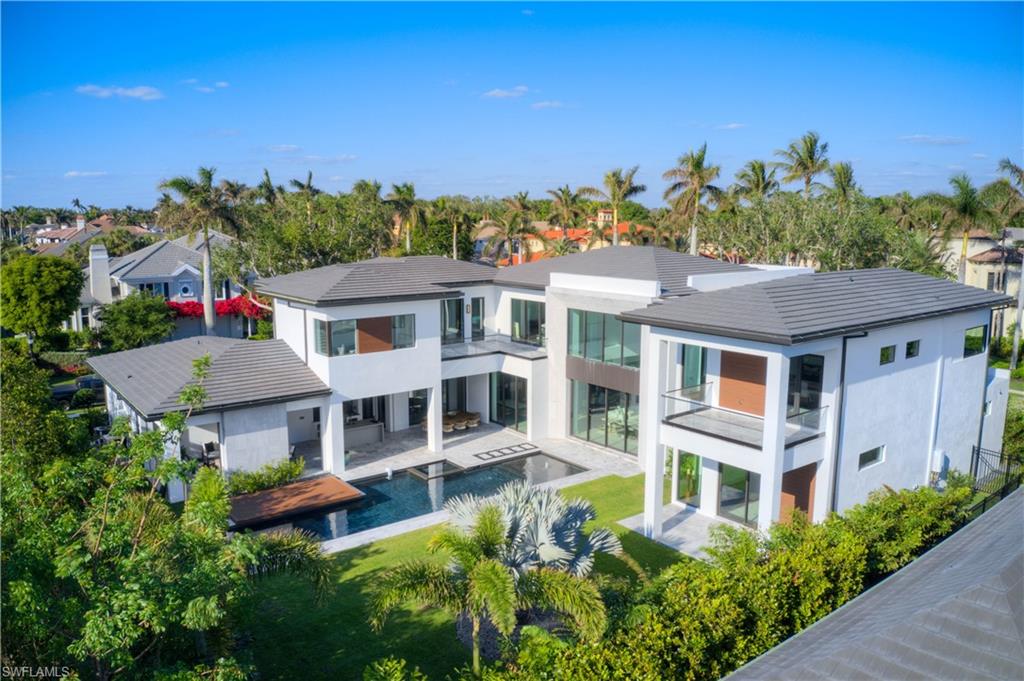 BAY COLONY SHORES - Residential