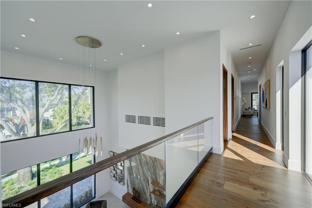 BAY COLONY SHORES - Residential