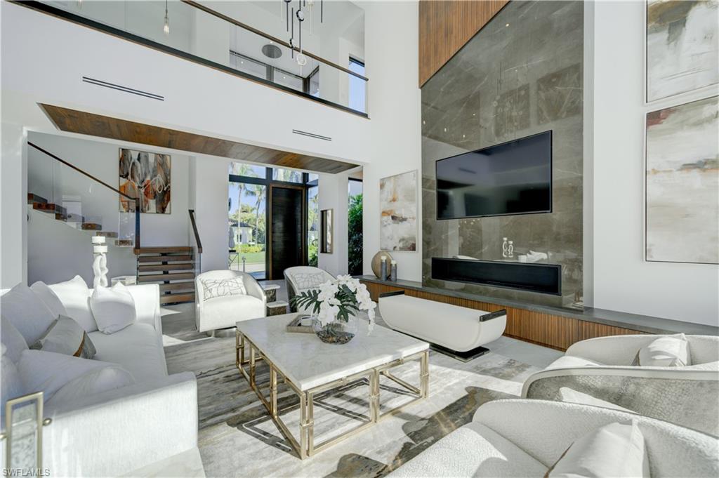 BAY COLONY SHORES - Residential