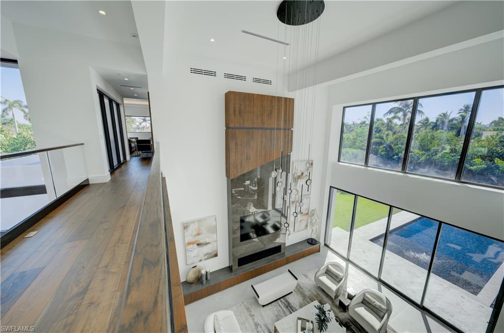 BAY COLONY SHORES - Residential