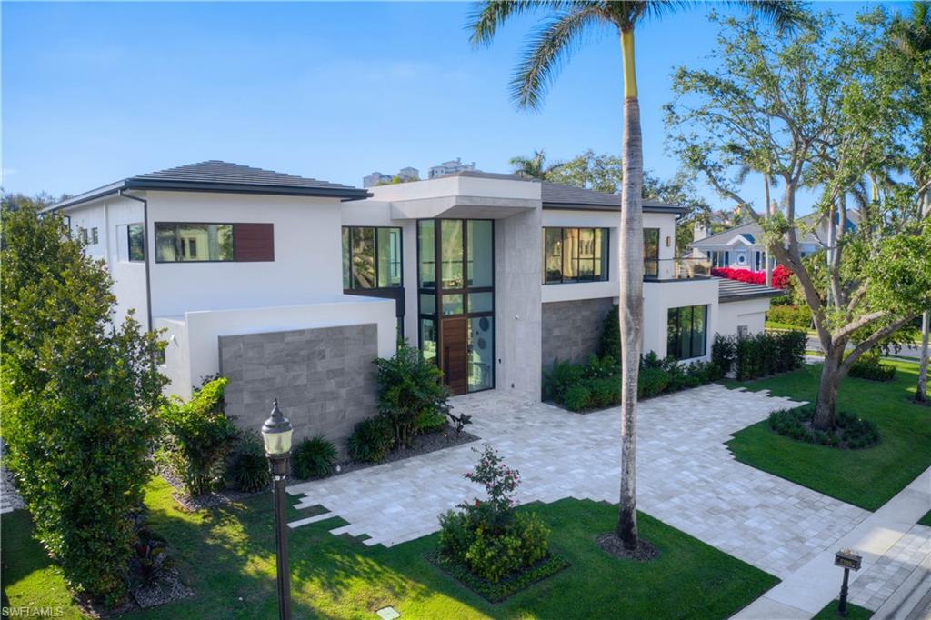 BAY COLONY SHORES - Residential