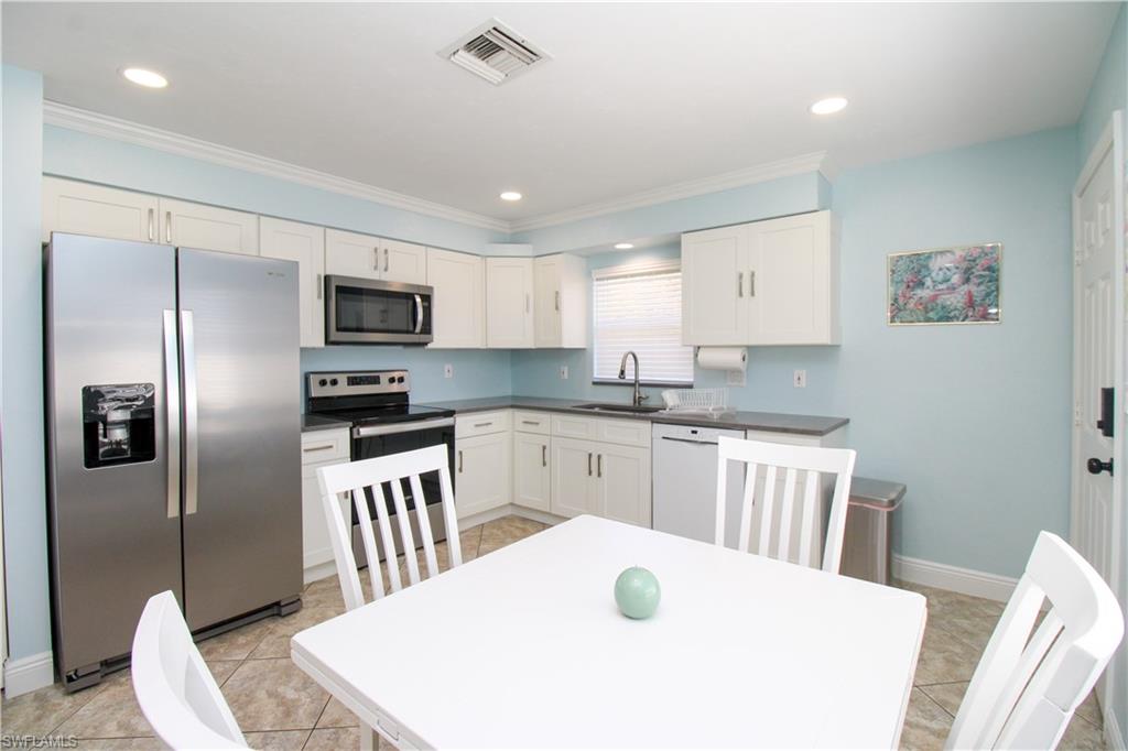 PINE RIDGE - Residential Lease