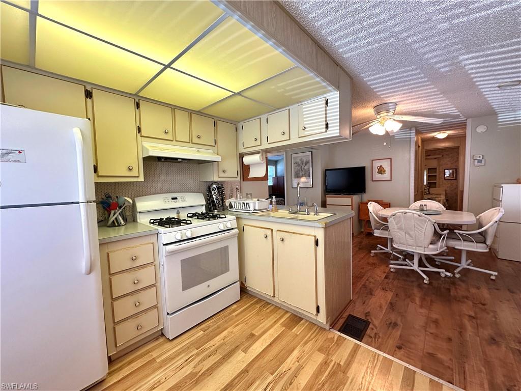 RIVERWOODS PLANTATION - Residential