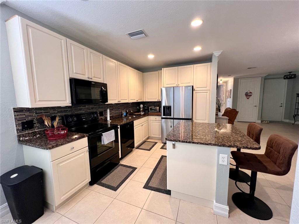 PORTOFINO - Residential Lease