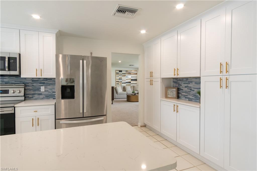 ROYAL HARBOR - Residential