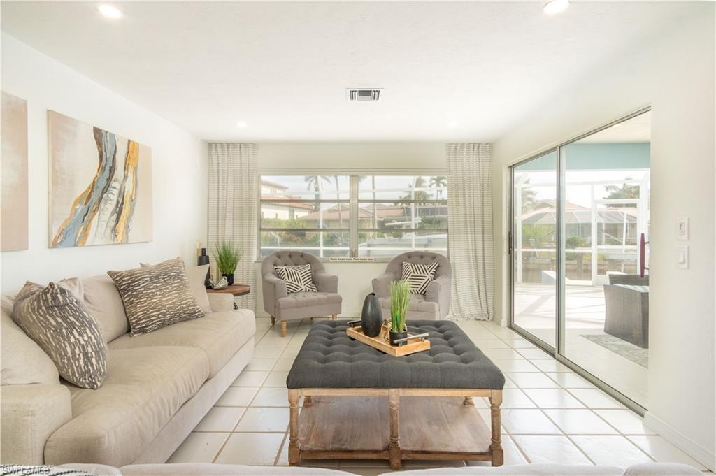 ROYAL HARBOR - Residential