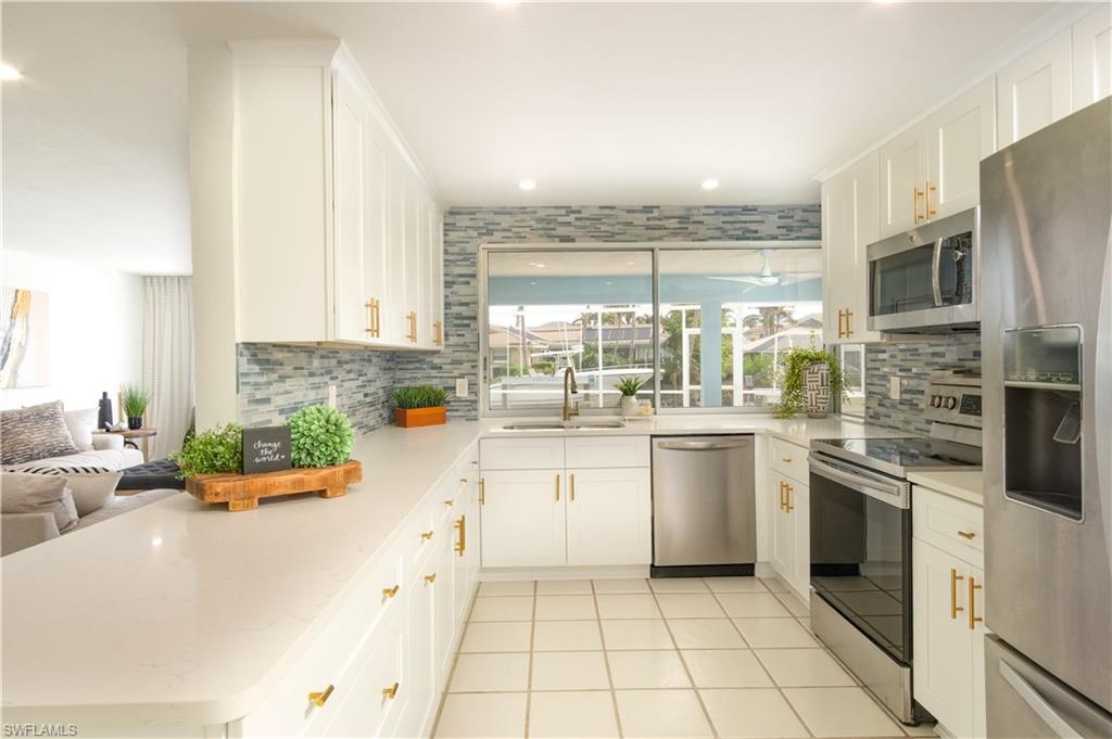 ROYAL HARBOR - Residential