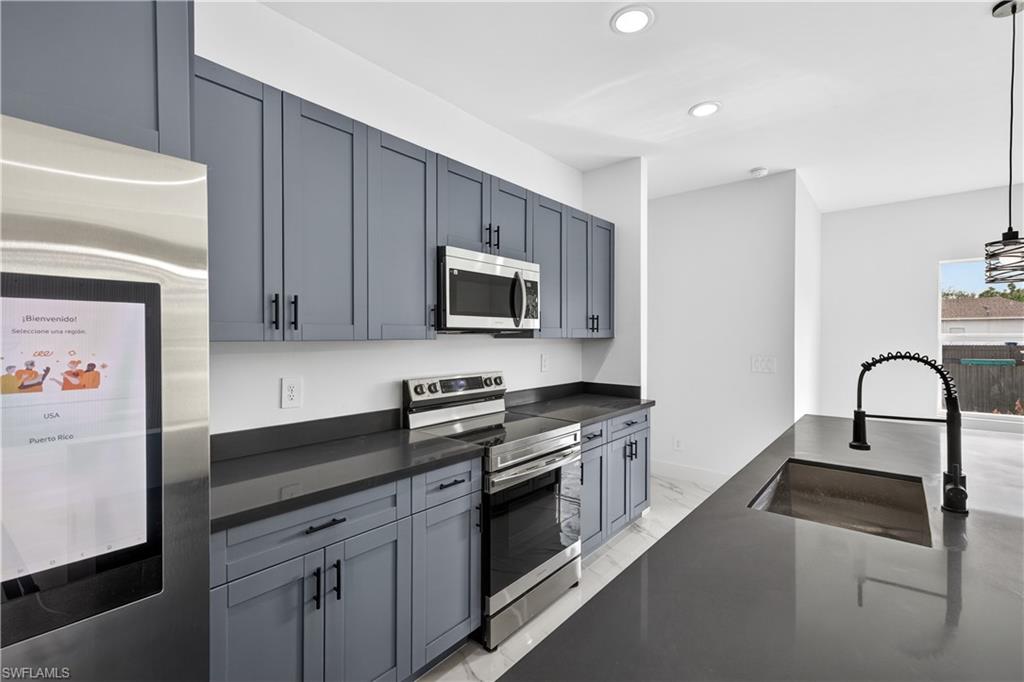 LEHIGH ACRES - Residential