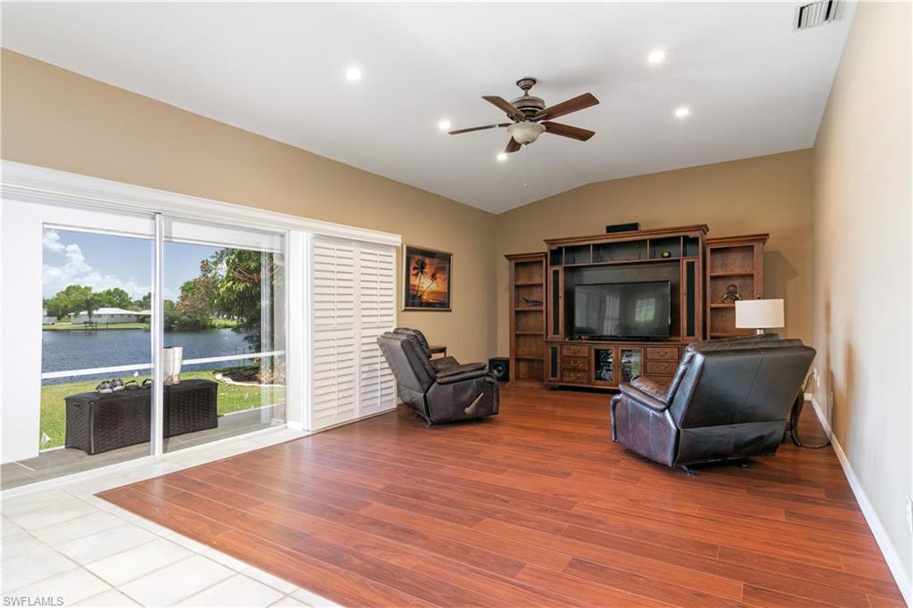 FORT MYERS SHORES - Residential