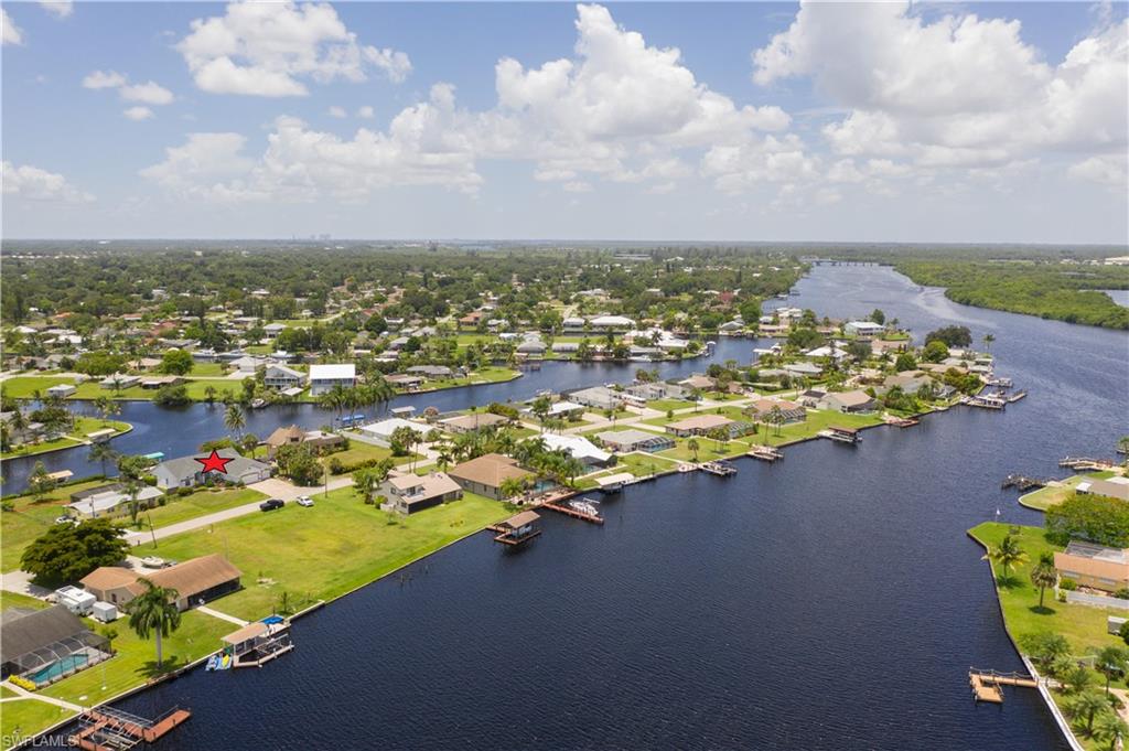 FORT MYERS SHORES - Residential