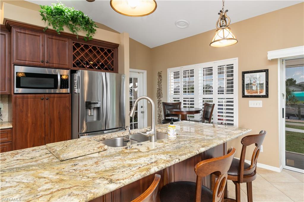 FORT MYERS SHORES - Residential