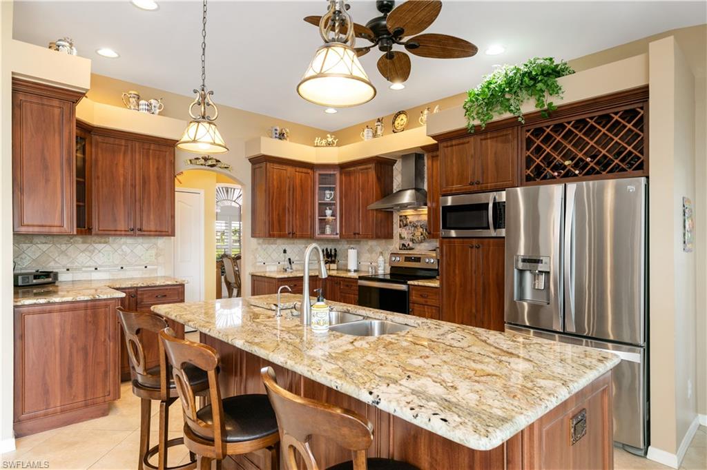 FORT MYERS SHORES - Residential