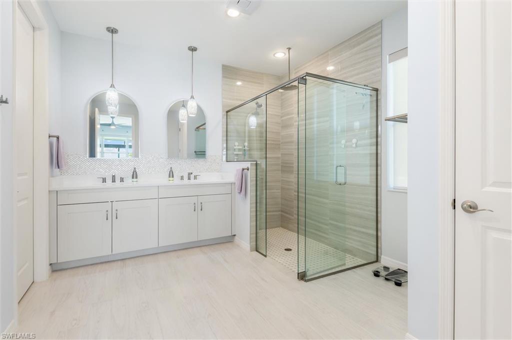 WATERVIEW LANDING - Residential