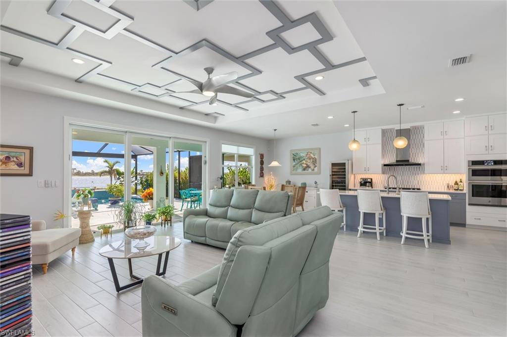 WATERVIEW LANDING - Residential