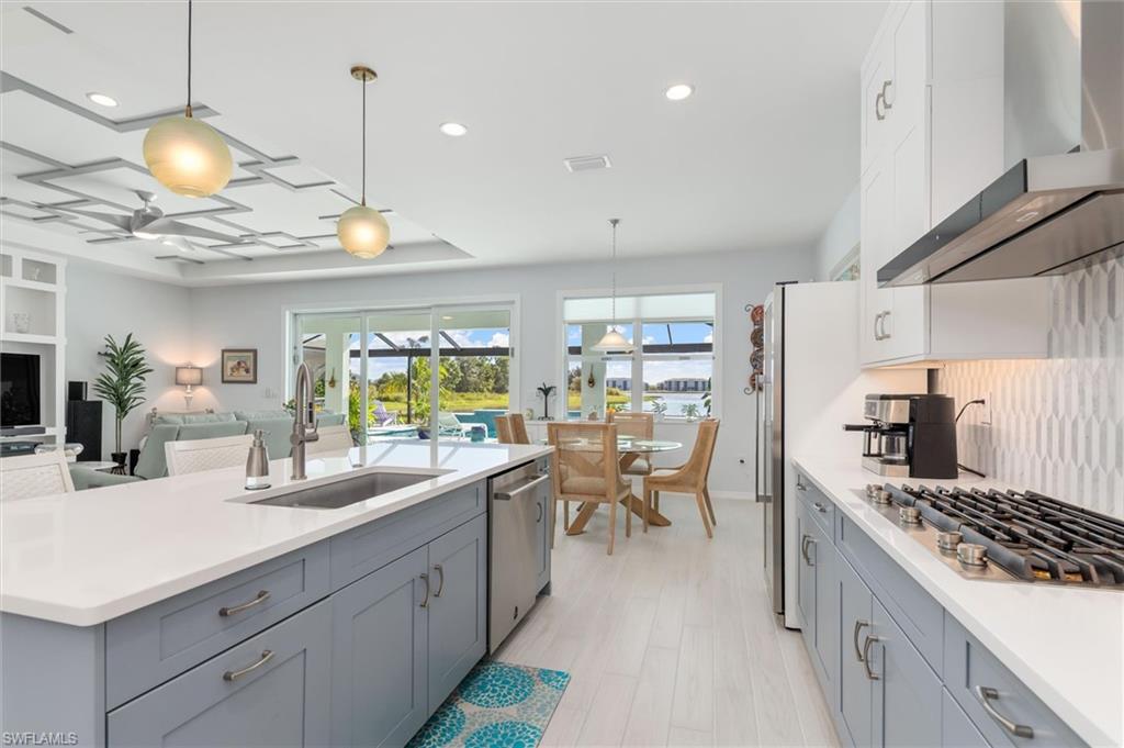 WATERVIEW LANDING - Residential