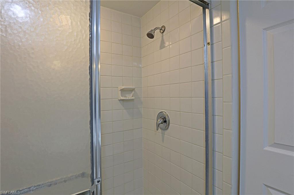 PARKWOODS TOWNHOUSE COMMUNITY - Residential Lease