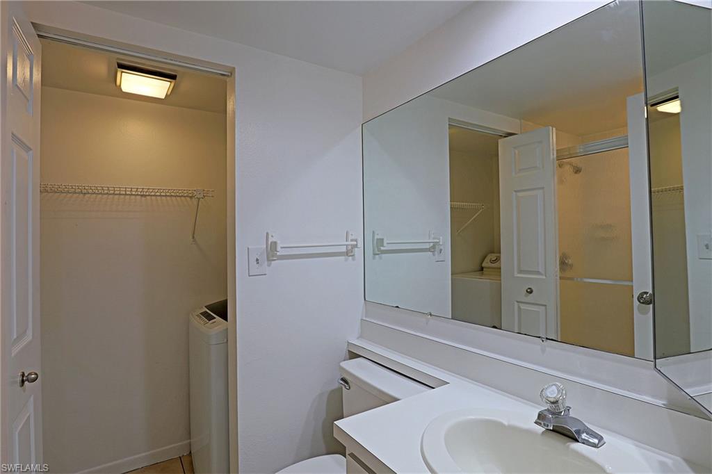 PARKWOODS TOWNHOUSE COMMUNITY - Residential Lease