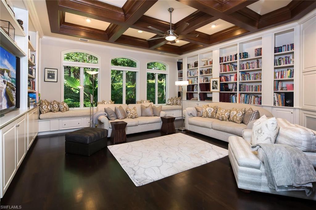 BAY COLONY SHORES - Residential