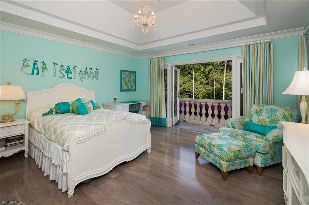 BAY COLONY SHORES - Residential