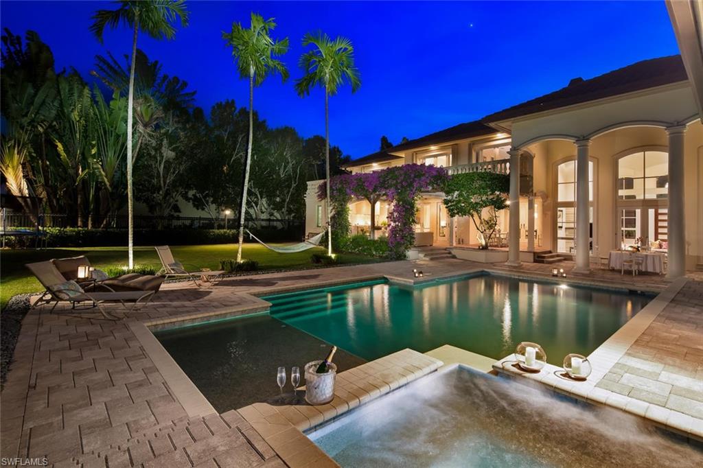 BAY COLONY SHORES - Residential